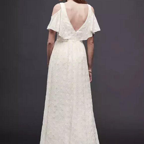 DB Studio Davids Bridal NWT ivory chiffon eyelet sheath ruffle wedding dress, 12 - Picture 4 of 16